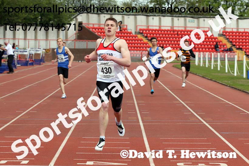 Mens under-17s 400 metres, North Eastern Track and Field Champs, Gateshead Stadium. Photo: David T. Hewitson/Sports for All Pics